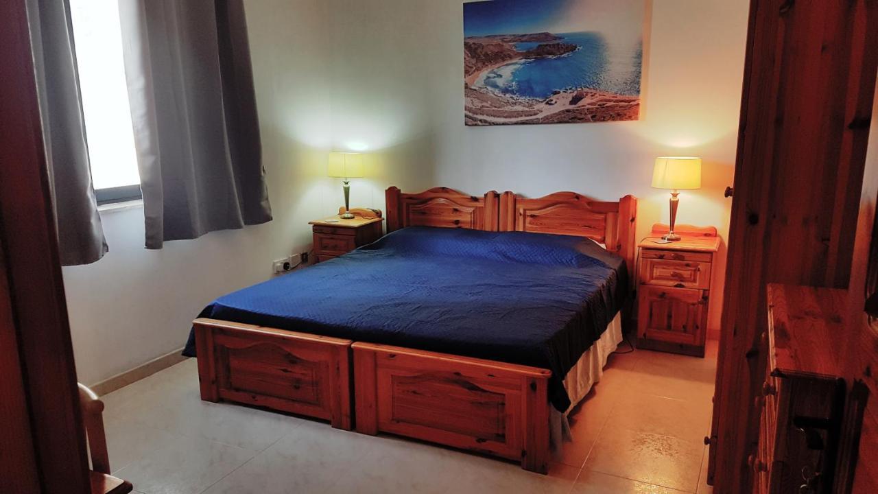 Private Double Bedroom & Private Bathroom & Shared Kitchen St. Paul's Bay Esterno foto